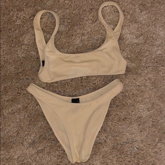 triangl high waisted bikini